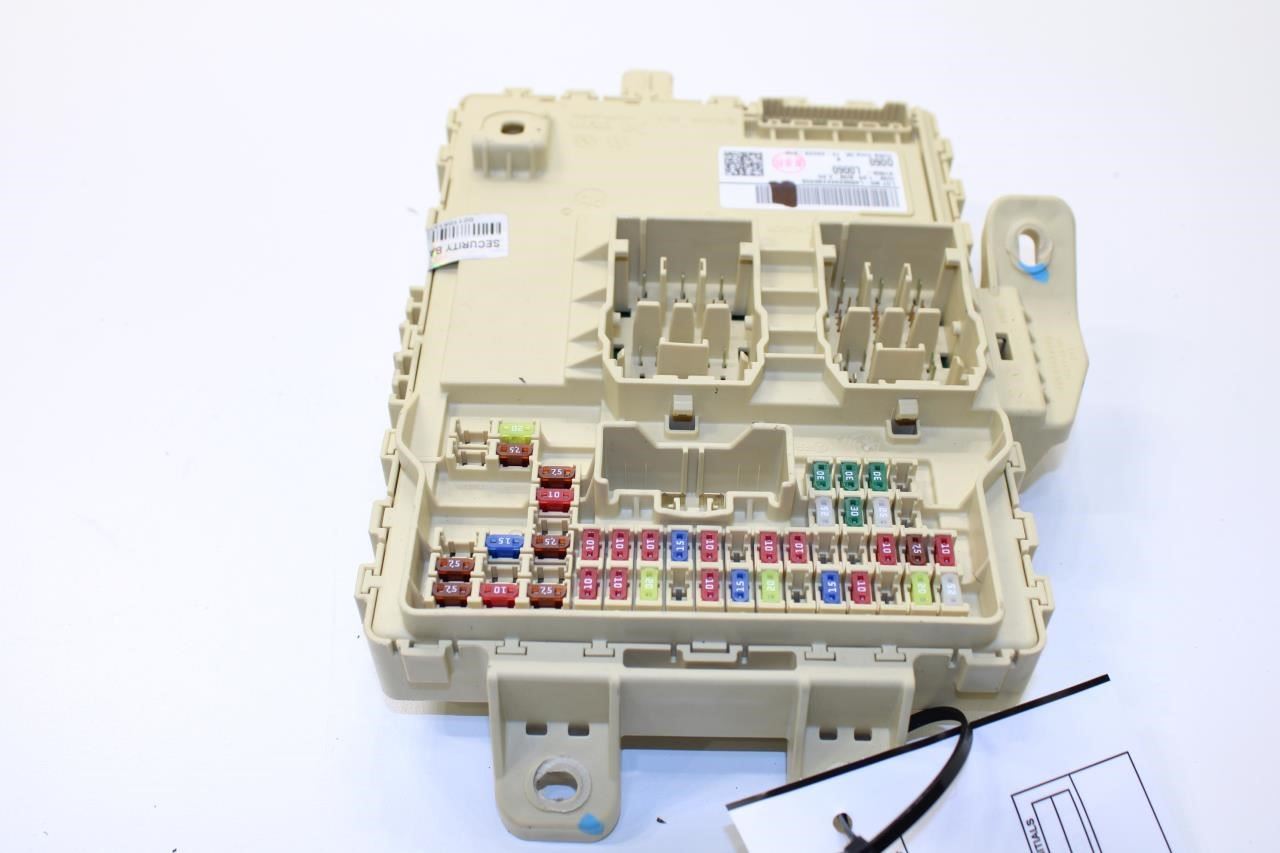 2020-23 Hyundai Sonata SE 2.5L Cabin Instrument Panel Fuse Relay Junction Block - Alshned Auto Parts
