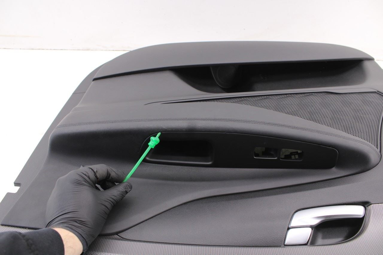 19-20 Hyundai Santa Fe SEL Front Right Door Trim Panel 82308-S2080-NNB OEM *ReaD - Alshned Auto Parts