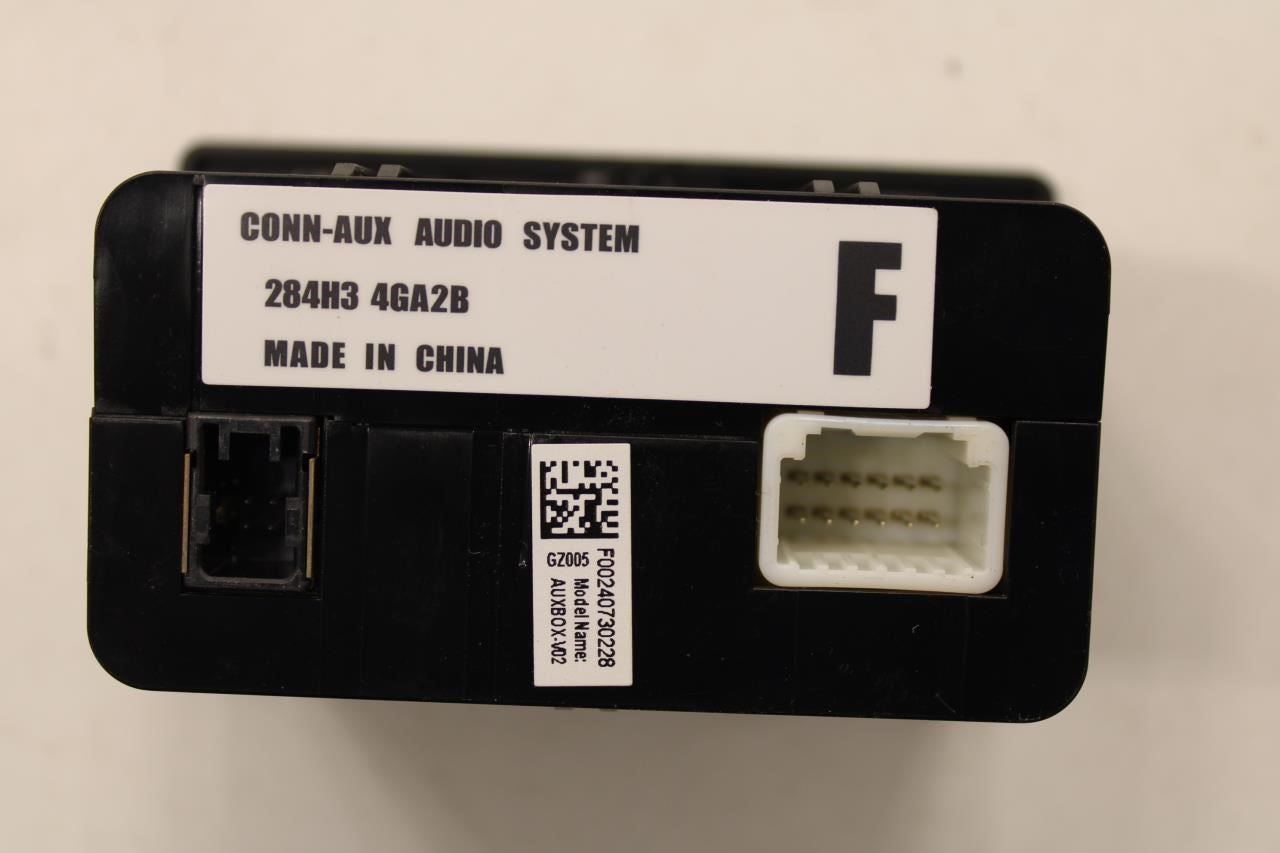 16-20 Nissan Pathfinder SV 3.5L Center Console Dual USB Port Aux Jack Media Hub - Alshned Auto Parts