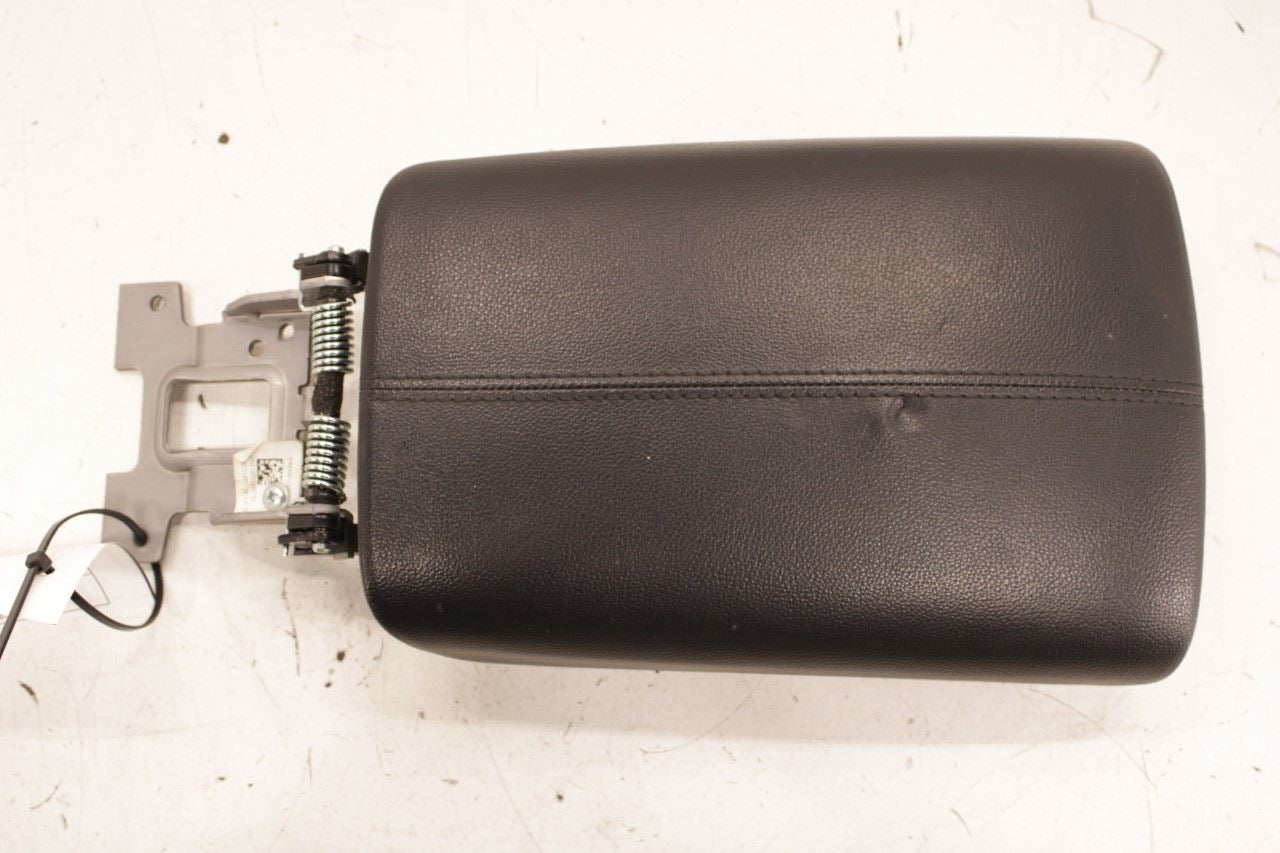 22-25 Hyundai Tucson SEL FR Center Console Armrest Storage Lid Cover 84660-CW000 - Alshned Auto Parts