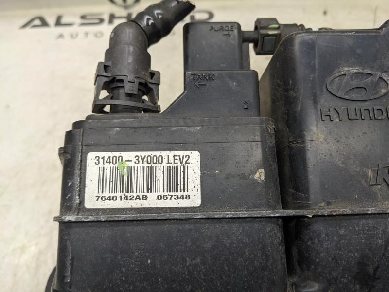 2014-2016 Hyundai Elantra Fuel Vapor Evaporator Emission Canister 31400-3Y0006