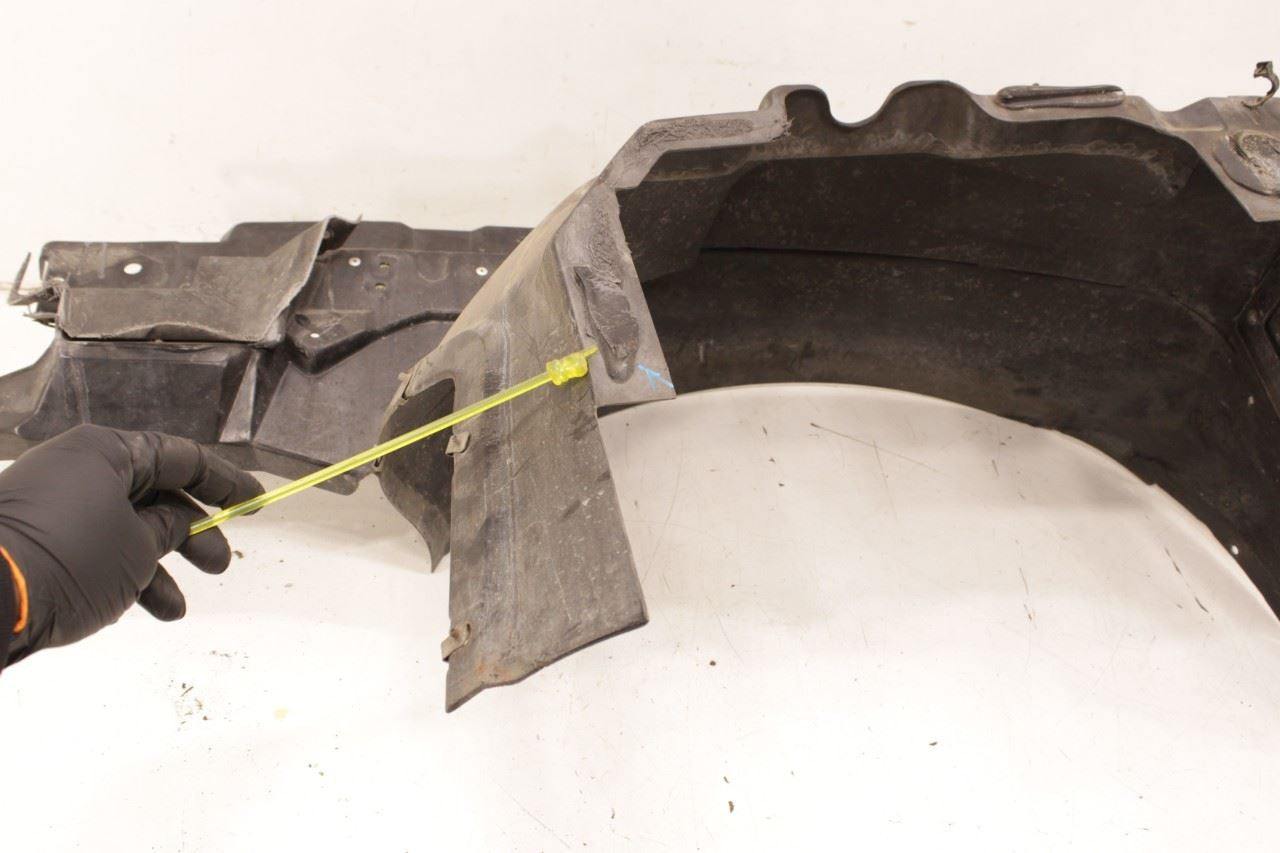 1997-04 Chevrolet Corvette Front LH Side Fender Inner Wheel Arch Housing *ReaD* - Alshned Auto Parts