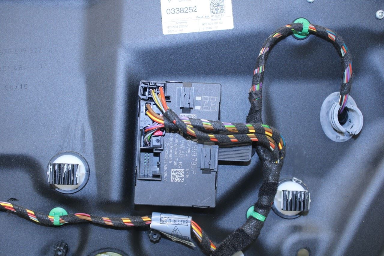 10-16 Porsche Panamera 4 Rear Right Side Door Window Regulator w/ Carrier *ReaD* - Alshned Auto Parts