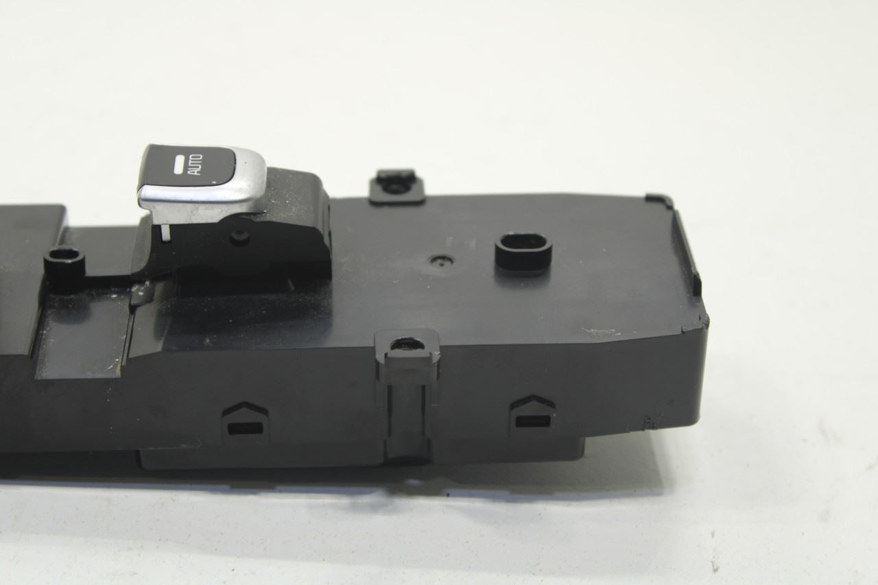 2019-2020 KIA Sorento LX Front Right Power Window Switch 93575-C6120KHI OEM - Alshned Auto Parts