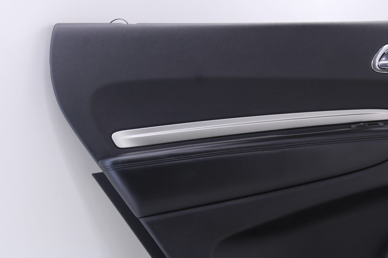 2013-2015 Dodge Durango SXT Rear Left Side Door Trim Panel 1GS812X9AG OEM2