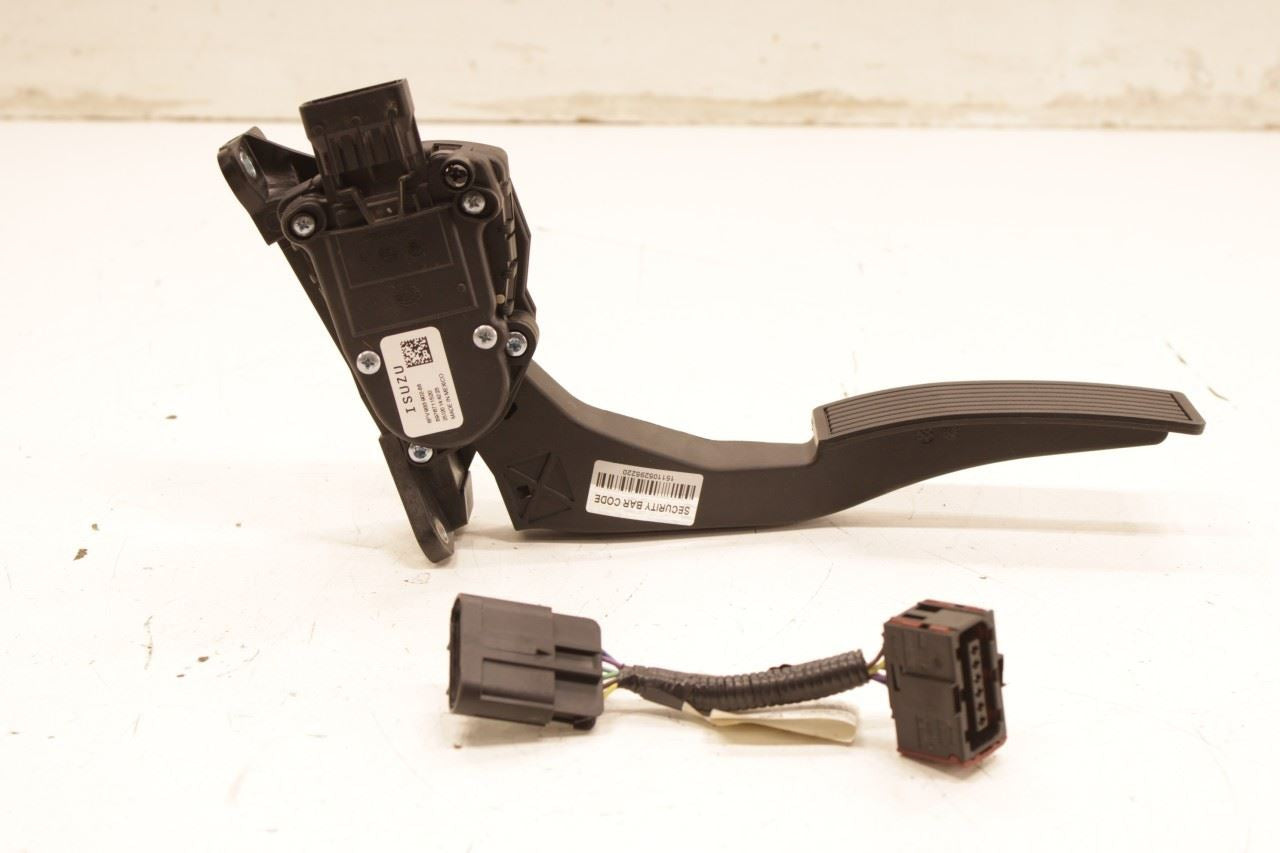 2022-2026 Isuzu NPR HD 6.0L Accelerator Throttle Gas Pedal Sensor 8976711520 OEM - Alshned Auto Parts