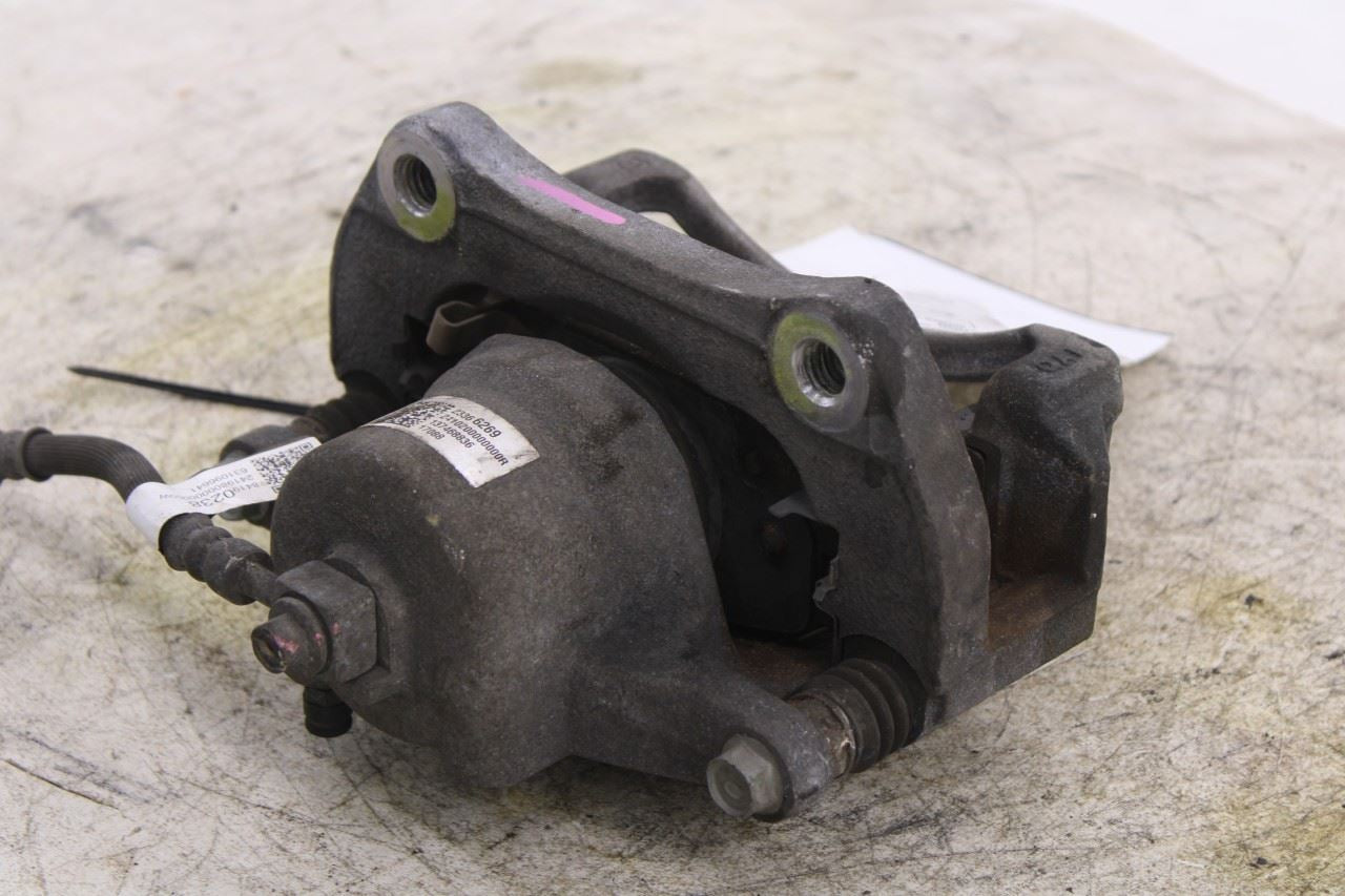2018-24 Chevrolet Equinox LT 1.5L FWD Front Passenger RH Side Brake Disc Caliper12