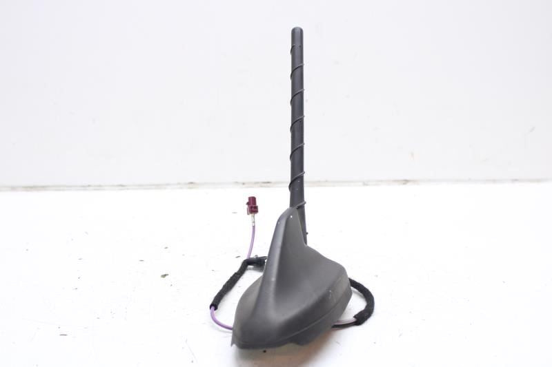 2018-2022 Ford EcoSport Roof Mounted Radio Antenna w/ Mast GN15-19G461-GE OEM - Alshned Auto Parts