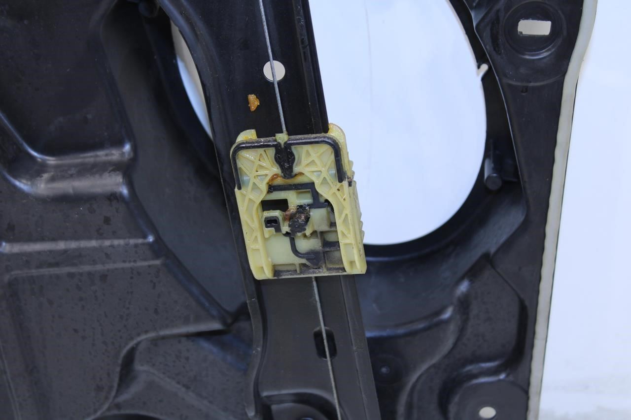 11-21 Jeep Grand Cherokee Front Right Door Window Regulator w Carrier 68079286AA - Alshned Auto Parts