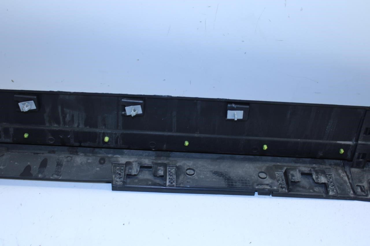 18-2024 Chevrolet Equinox LT Left Rocker Skirt Panel Guard Molding 84713653 OEM - Alshned Auto Parts