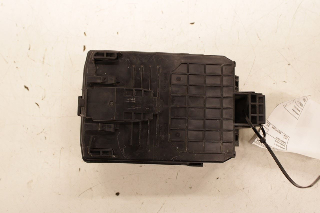 2014-18 Infiniti Q50 Premium 3.0L RWD Engine Bay IPDM Fuse Relay Box 284B7-3JV0D - Alshned Auto Parts