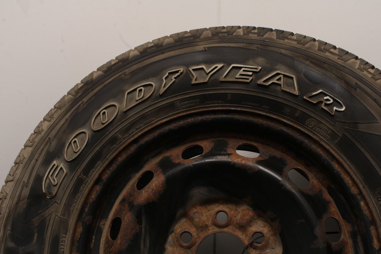 18-25 Ford Expedition Limited Spare Wheel Tire Goodyear Wrangler 265/70R17 R17x8 - Alshned Auto Parts