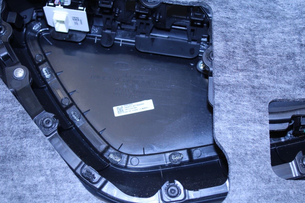 2020-2022 Kia Soul Front Left Driver Side Door Trim Panel 82305-K0330D31 OEM - Alshned Auto Parts