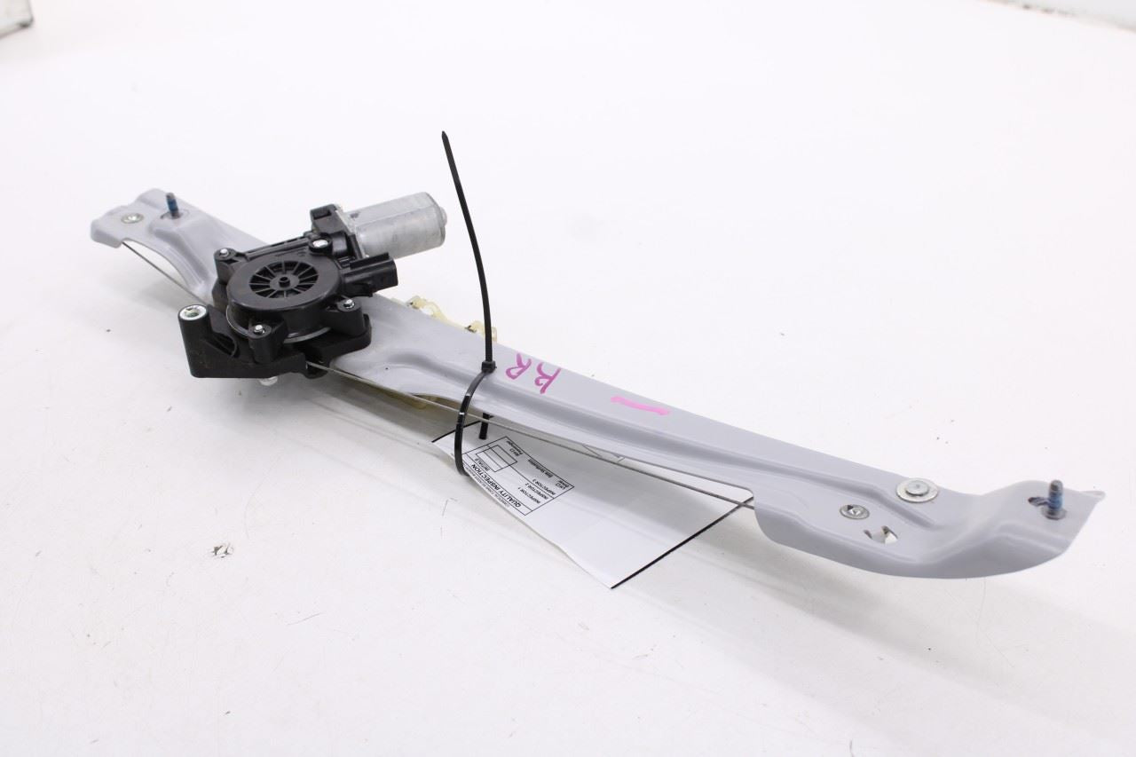 2018-2024 Chevrolet Equinox LT Rear Right Side Door Window Regulator w/ Motor3