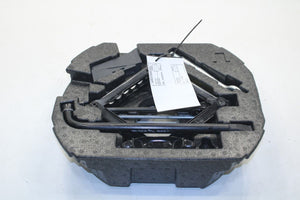 2010-15 Jaguar XF Portfolio 5.0L Lift Jack and Tool Kit w/ Foam Holder Container