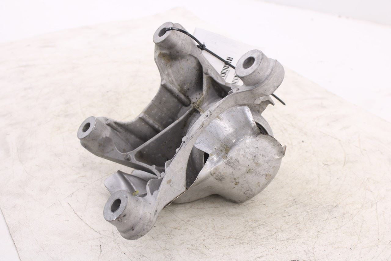 25-26 Ford Explorer Interceptor 3L AWD Front Right Engine Support Mount Bracket9