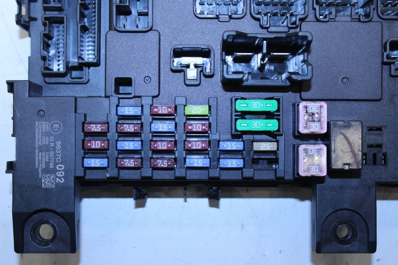18-23 Mitsubishi Eclipse Cross Cabin Instrument Panel Fuse Relay Junction Block - Alshned Auto Parts