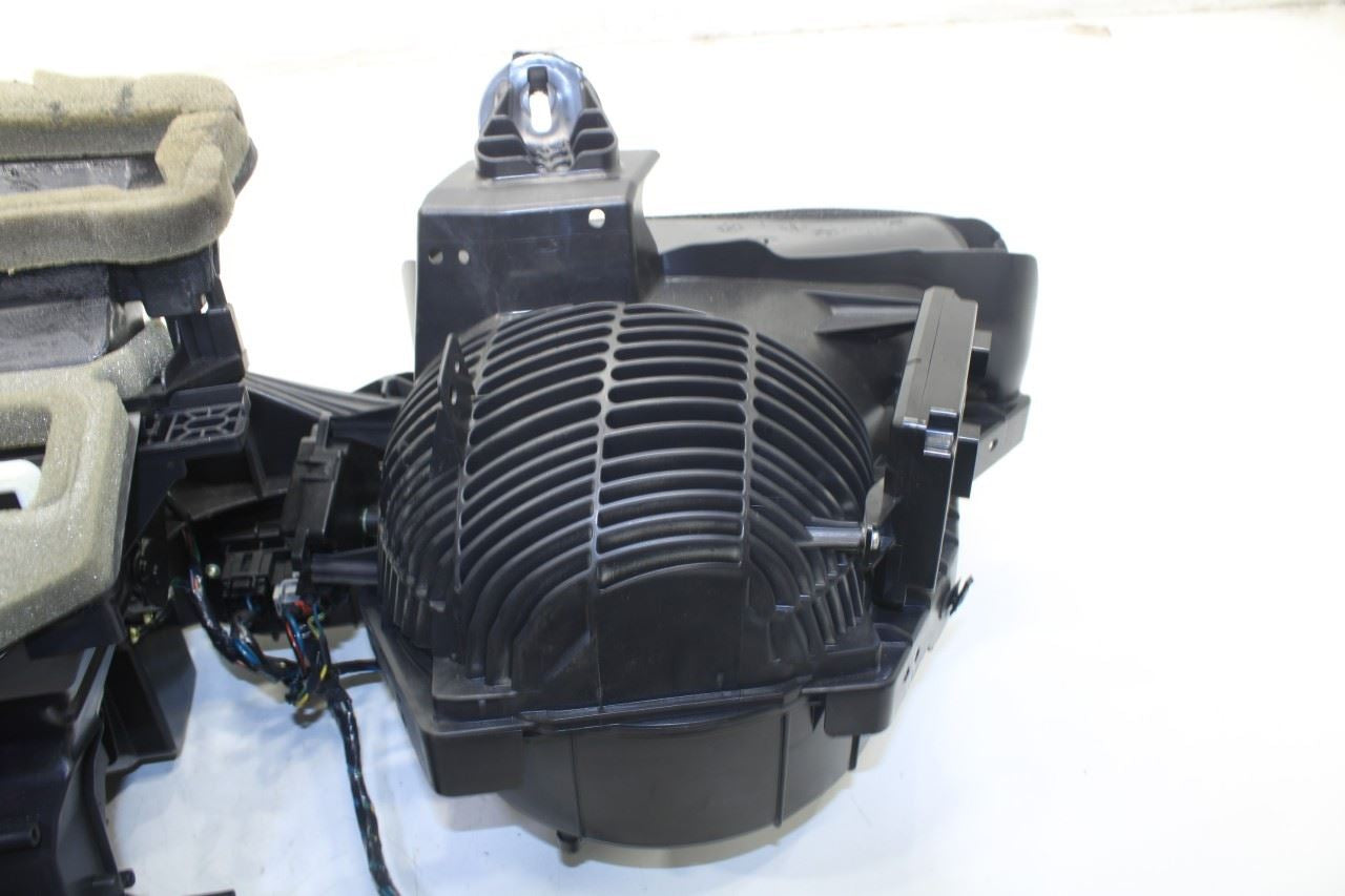 2014-2020 Maserati Ghibli 3.0L HVAC Heater Blower Housing Box 670036837 OEM - Alshned Auto Parts