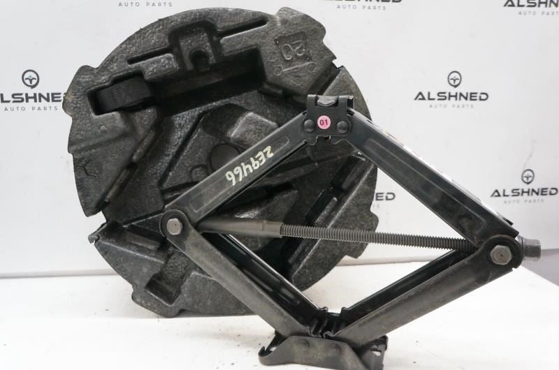 2015-22 Chevrolet Trax 1.4L AWD Lift Jack w/ Foam Holder Container 42764963 OEM - Alshned Auto Parts