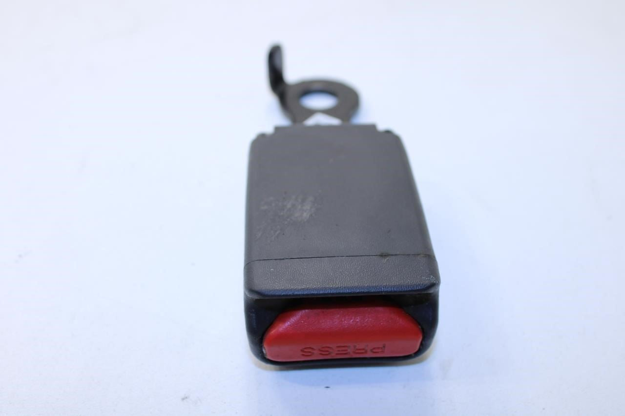 2015-21 Hyundai Tucson Value Rear RH and LH Center 2nd Row Seat Belt Buckle Set - Alshned Auto Parts