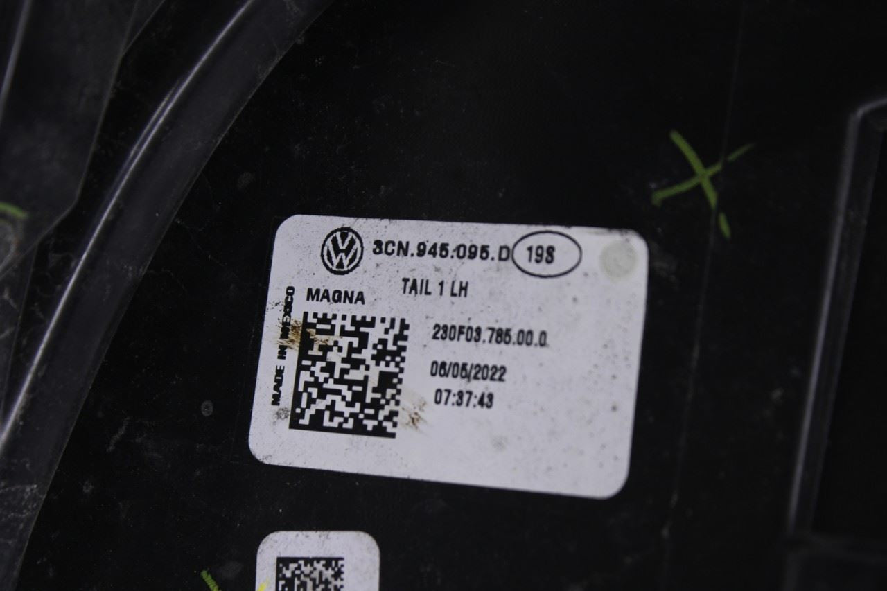 2021-24 Volkswagen Atlas SE Rear Left Driver Side Tail Light Lamp 3CN-945-095-D10