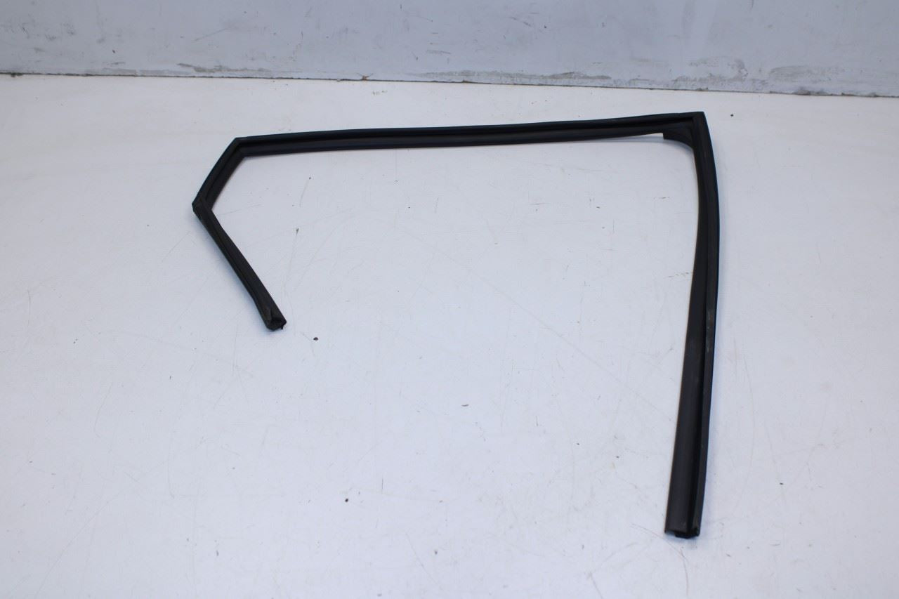 20-25 Kia Soul LX Rear Right Door Run Guide Channel w/ Belt Molding Weatherstrip - Alshned Auto Parts