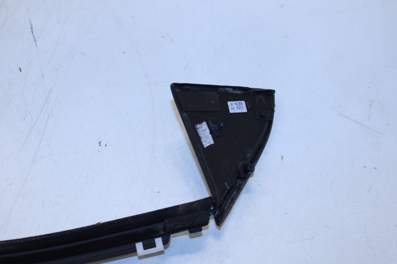 2016-20 Hyundai Elantra Rear Right Door Run Channel w/ Belt Molding Weatherstrip - Alshned Auto Parts