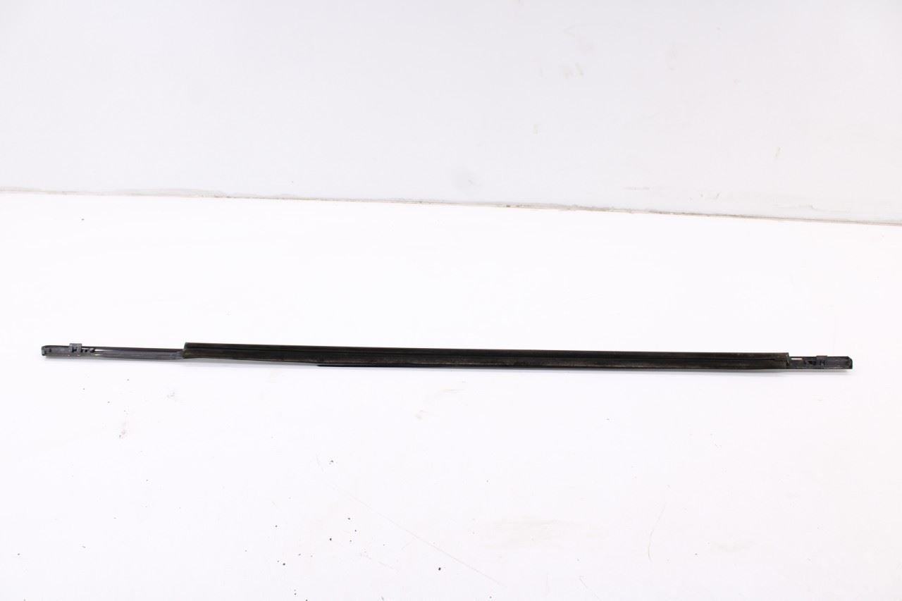2014-2020 Infiniti QX60 Rear Right Door Run Channel w/ Belt Molding Weatherstrip10