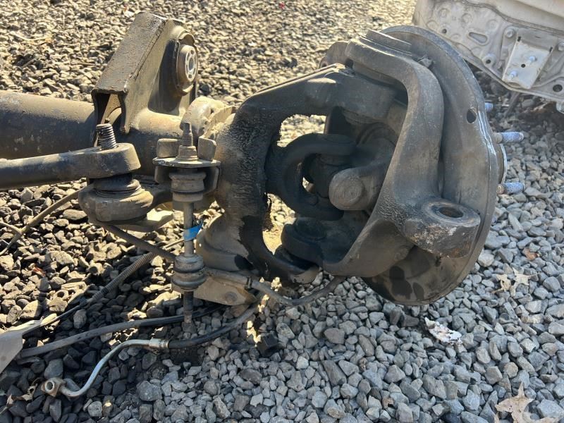 11-16 Ford F250 350 SD 4WD Front Axle Differential Carrier 3.73 rat DC3Z-3010-C13