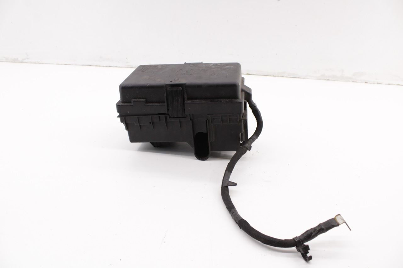17-20 Chrysler Pacifica 3.6L FWD Intelligent Power Distribution Center Fuse Box - Alshned Auto Parts