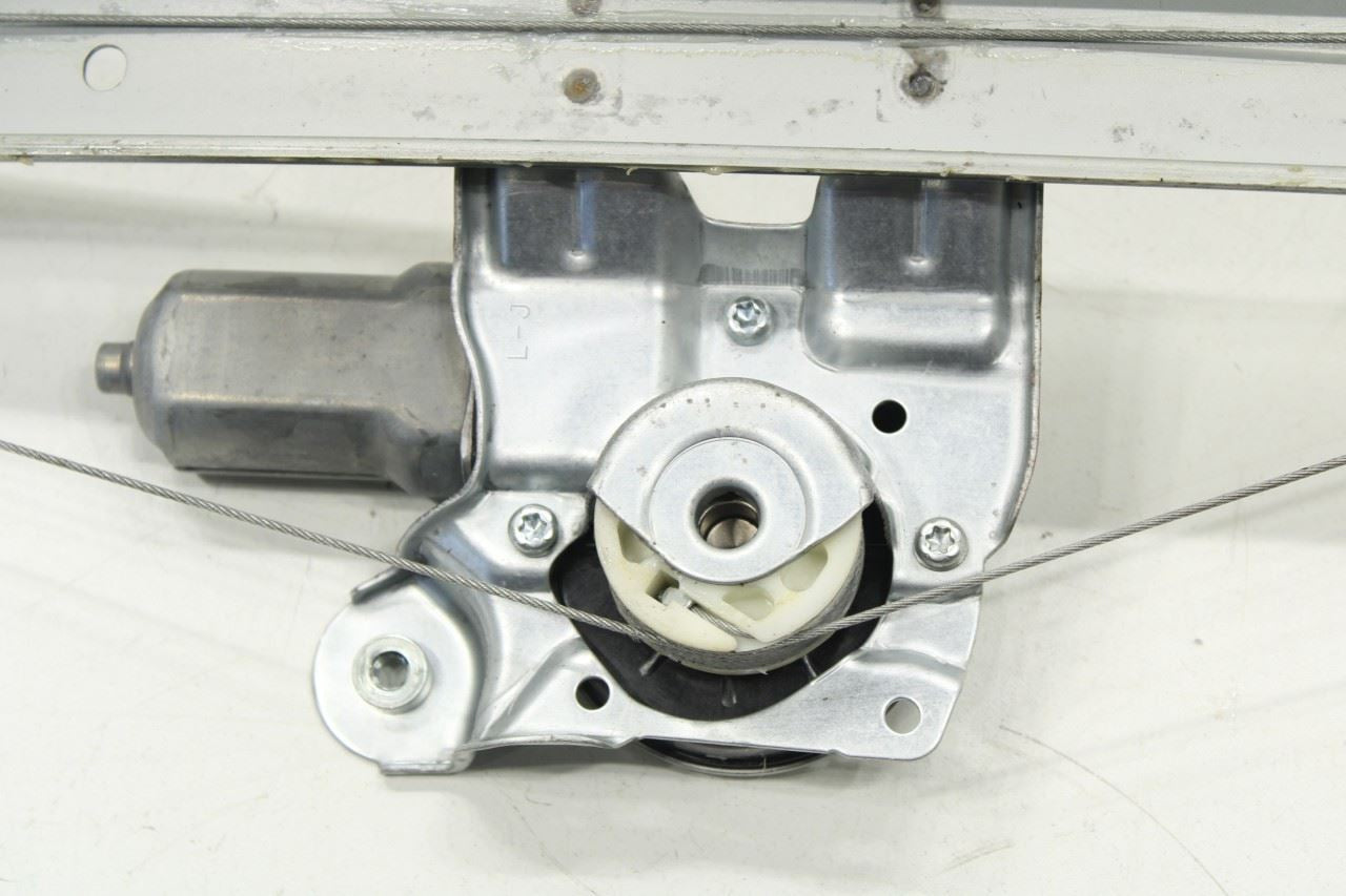 17-22 Nissan Rogue Sport SL AWD RR LH Door Window Regulator w/ Motor 82721-6MA0B - Alshned Auto Parts