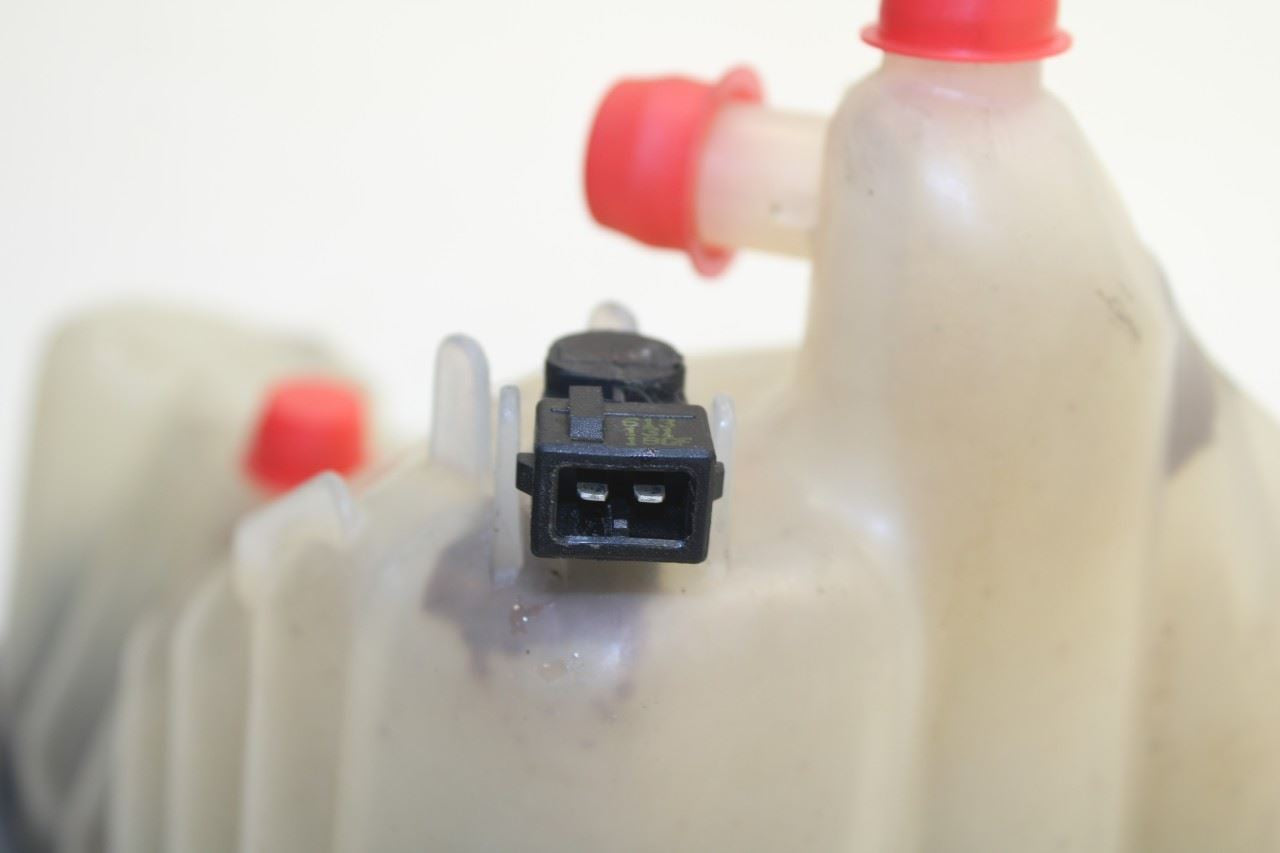 2010-2015 Jaguar XF Portfolio Radiator Coolant Reservoir Bottle CX23-8A080-AB - Alshned Auto Parts