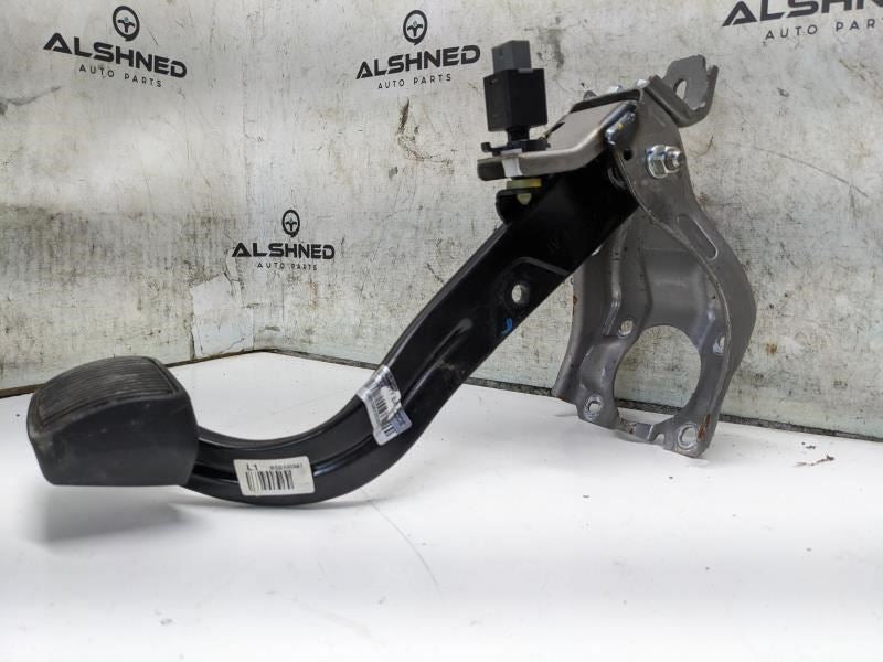 2016-2018 Kia Optima Pedal Brake Assembly Clutch 32800C1100 OEM - Alshned Auto Parts