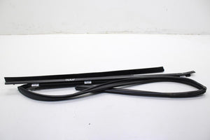 16-21 Hyundai Tucson Value FR RH Door Run Channel Belt Outer Inner Molding *ReaD