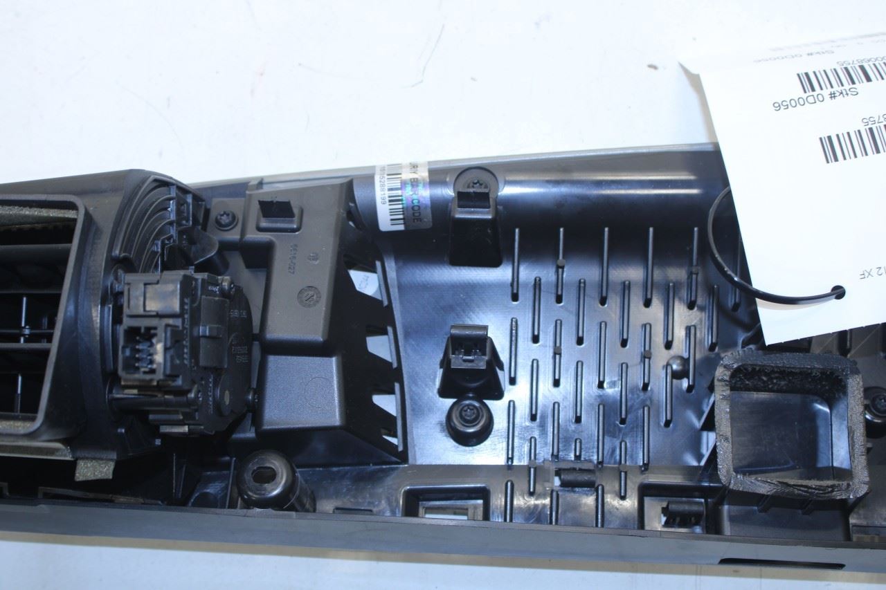 12-15 Jaguar XF Portfolio Front Right Dash Outer Air Vent w/ Trim 8X23-043C26-A - Alshned Auto Parts