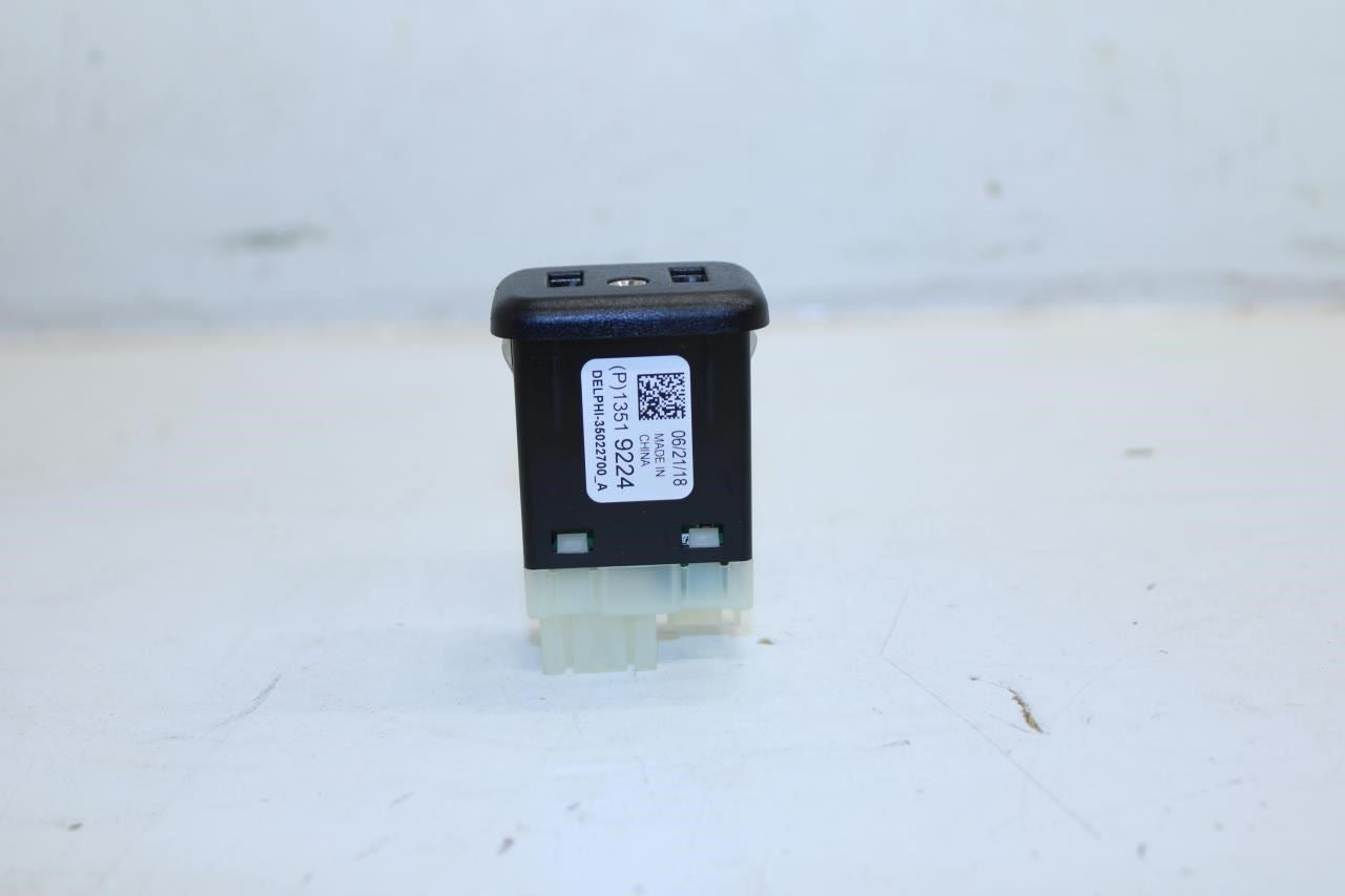 2017-20 Buick Encore Center Console Dual USB Adapter Auxiliary Jack 13519224 OEM - Alshned Auto Parts