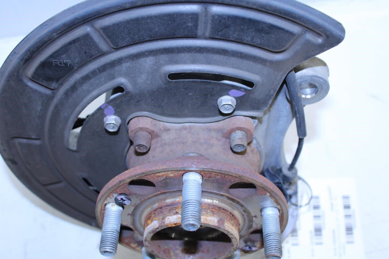 19-20 Hyundai Santa Fe AWD Front Right Side Spindle Knuckle Hub 51711-S1100 OEM - Alshned Auto Parts