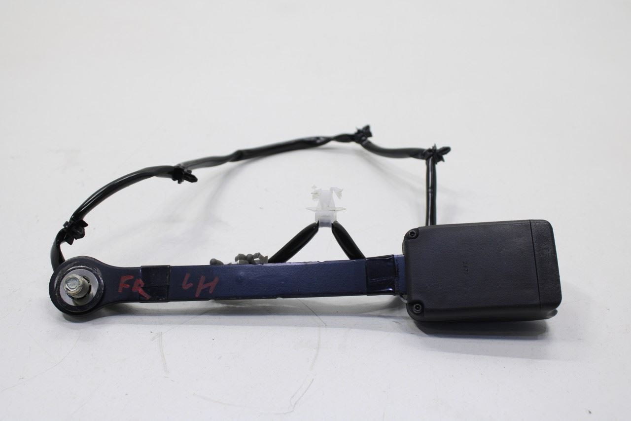 2017-2022 Nissan Rogue Sport SL 2.0L AWD Front Driver Left Side Seat Belt Buckle - Alshned Auto Parts