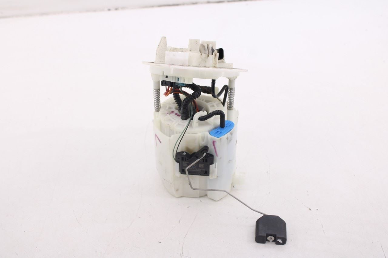 2017-2023 Mercedes-Benz C300 4Matic 2.0L In Tank Fuel Pump Assembly 20547049004