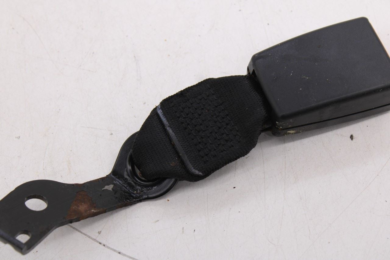 10-16 Mercedes-Benz E350 Rear RH LH Side and Center 2nd Row Seat Belt Buckle Set5