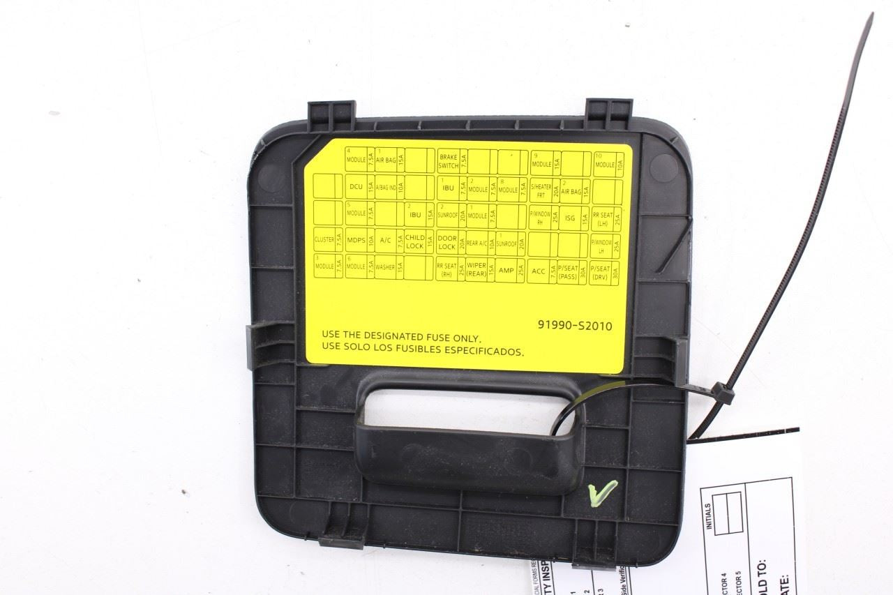 2019-2020 Hyundai Santa Fe SEL Dash Fuse Box Lid Cover Trim Panel 84753-S2000 - Alshned Auto Parts