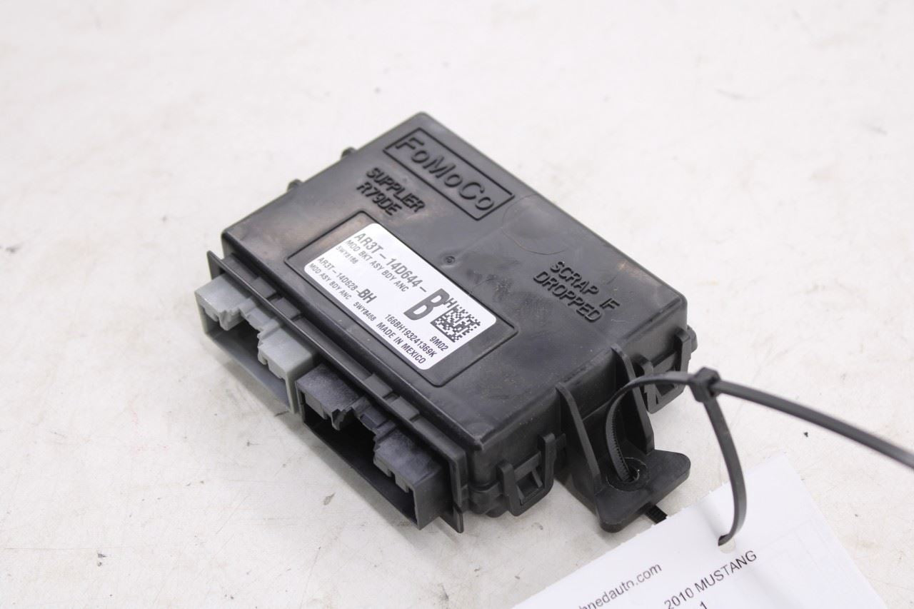 2008-2014 Ford Mustang Premium Conv V6 Lighting Lamps Control Module3