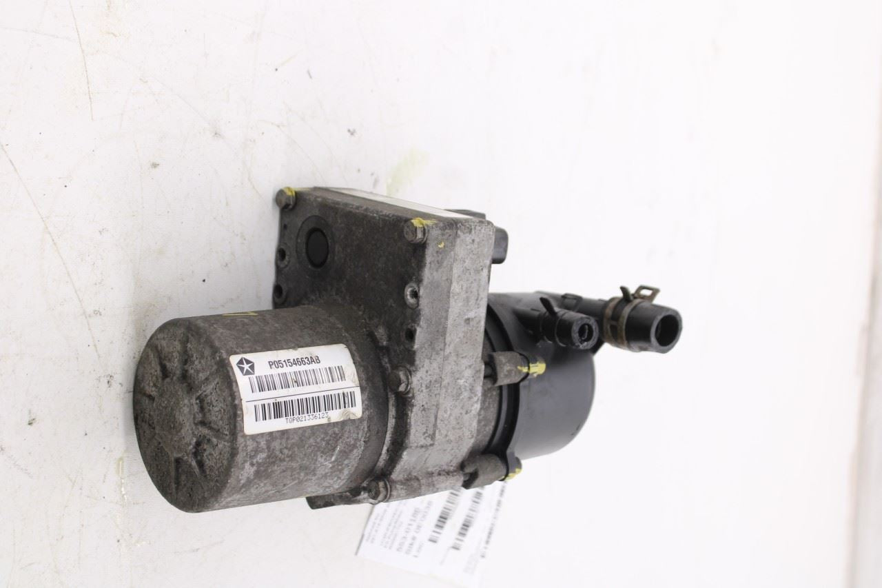 2014-2015 Jeep Grand Cherokee Limited 3.6L 4x4 Power Steering Pump 05154663AB11