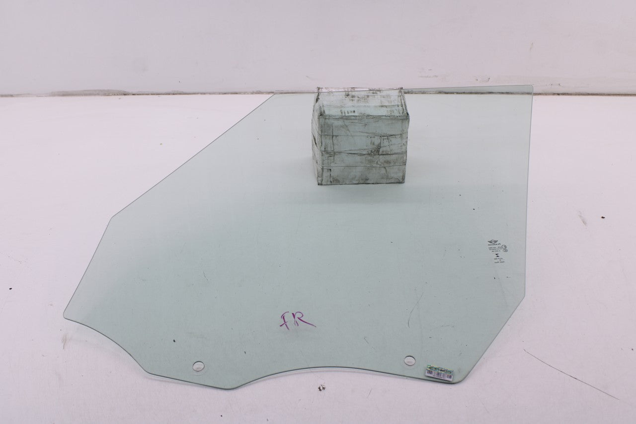 2010-2016 Mini Countryman Cooper S Front Right Door Window Movable Glass 98005685