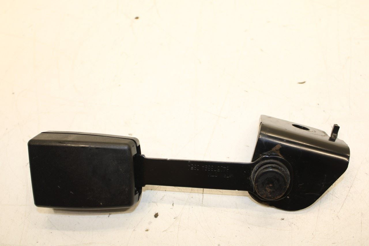 10-15 BMW 750Li xDrive Rear RH and Left Side Center 2nd Row Seat Belt Buckle Set - Alshned Auto Parts