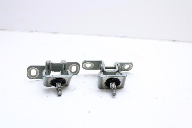 2024-25 Chevrolet Trax Rear Right and Left Side Liftgate Hinge Set 42733235 OEM - Alshned Auto Parts