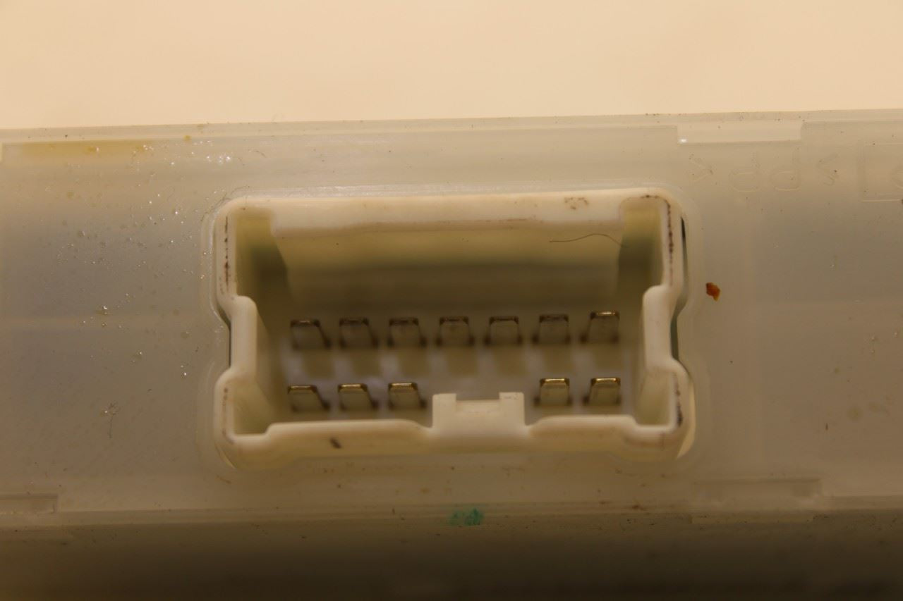 2022 Nissan Rogue Sport SL Front Left Side Power Seat Control Module 28565-6MU0A - Alshned Auto Parts