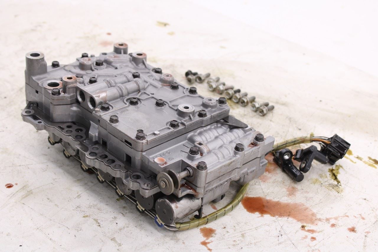 2016-2020 Toyota Sienna LE 3.5L 8-Speed Auto Transmission Valve Body w/ Oil Pan4