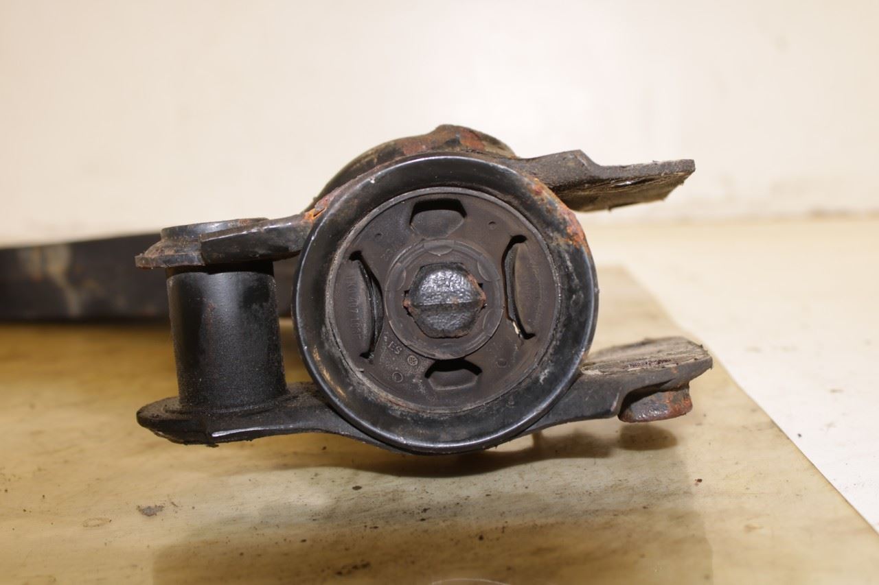 18-23 Volkswagen Atlas S AWD Front Suspension Passenger Right Lower Control Arm - Alshned Auto Parts