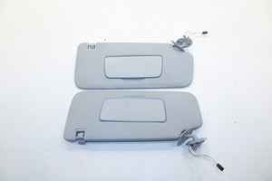 19-22 Chevrolet Blazer 2LT Front RH and LH Side Sun Visor w/ Illuminated Mirror
